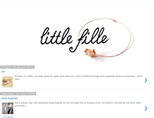 Tablet Screenshot of little-fille.blogspot.com