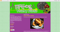 Desktop Screenshot of amphorapotterystudio.blogspot.com