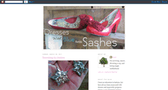 Desktop Screenshot of dresseswithbluesatinsashes.blogspot.com