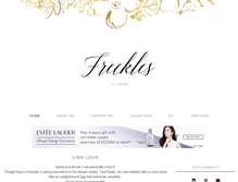 Tablet Screenshot of freckleschick.blogspot.com