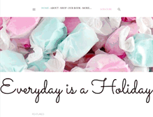 Tablet Screenshot of everyday-is-a-holiday.blogspot.com