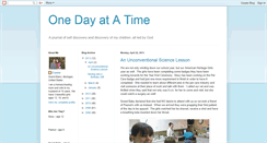 Desktop Screenshot of homeschoolingonedayatatime.blogspot.com