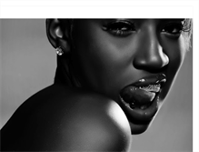 Tablet Screenshot of chanellesimone.blogspot.com